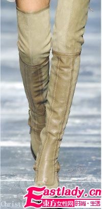 2010十二款潮流冬靴 中性运动范占据半壁江山