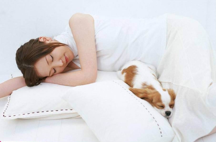 警惕 卫生巾使用太久易患盆腔炎	