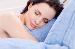 警惕 卫生巾使用太久易患盆腔炎