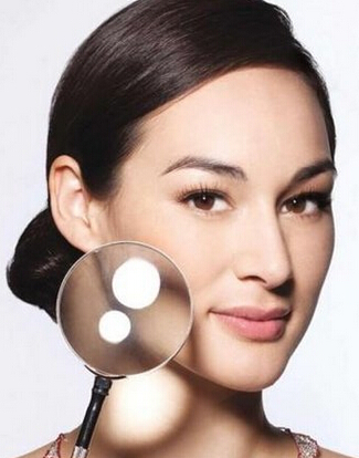 如何修复青春痘疤痕 祛除烦人的痘痘