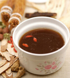 祛除痘印的方法 桃仁陈皮饮消除黑色素