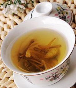 金银花的副作用 金银花泡水喝适合人群