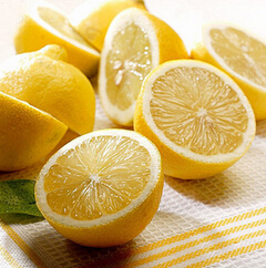 柠檬的作用 女性吃柠檬会减少色斑