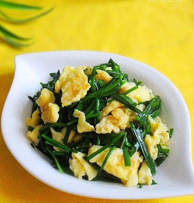 韭菜炒核桃仁的功效 男人吃补助肾阳