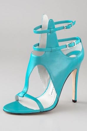 初夏女星衷爱的出街爱鞋