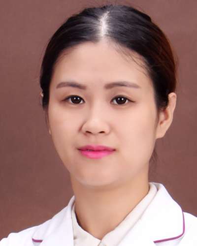 杨甜.jpg