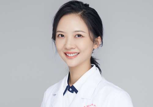 张婧婧.jpg
