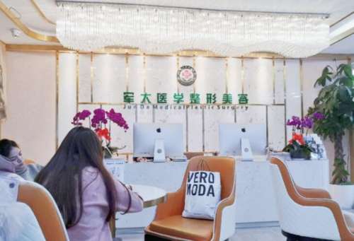 成都军大医院2.jpg