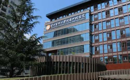 贵州医科大学附属口腔医院.jpg