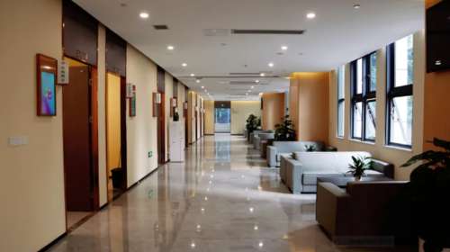 重庆医科大学附属第二医院00099988.jpg
