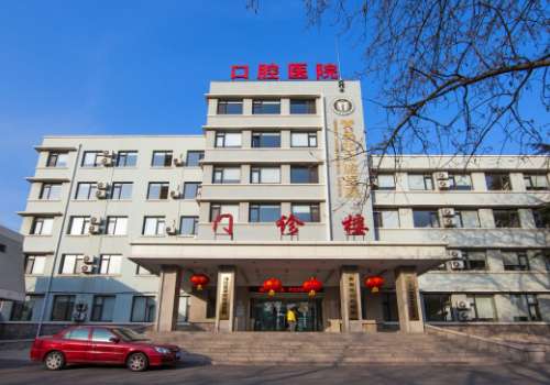 青岛满口种植牙多少钱？大概2W起、实力医院优势大起底