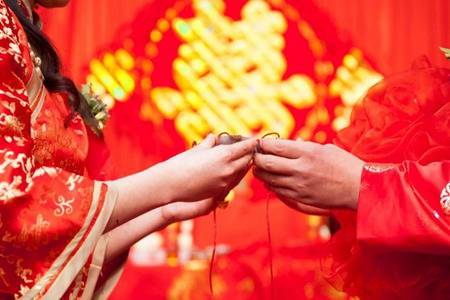 一克拉钻戒要多少钱 ido和love钻戒有啥区别