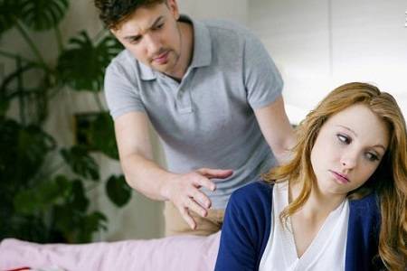 我和男朋友学历有差距，他怙恃也否决我们在一路